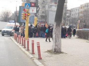 Unui bărbat i s-a făcut rău în Tomis III: a fost resuscitat pe trotuar